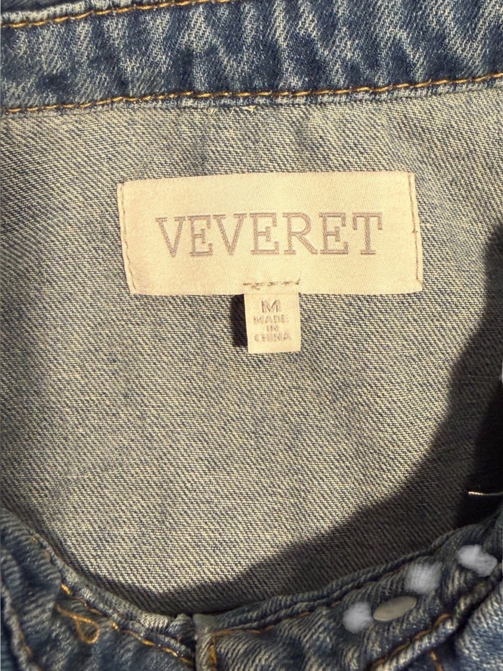 Veveret Denim Jean Shacket Jacket Size Medium Medium Wash Distressed Button Down - Picture 14 of 15